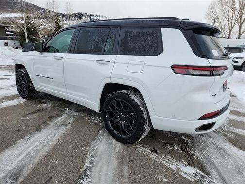 2025 Jeep Grand Cherokee L Summit