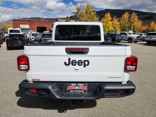 2025 Jeep Gladiator High Tide