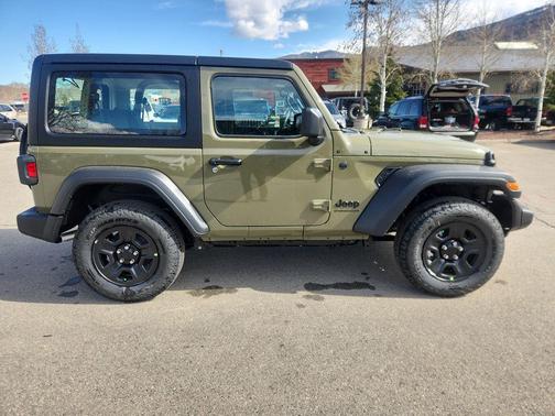 2025 Jeep Wrangler Sport