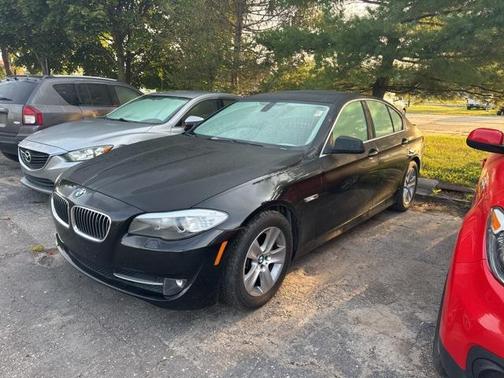 2011 BMW 528 528i