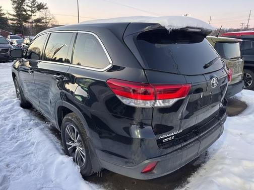2018 Toyota Highlander LE