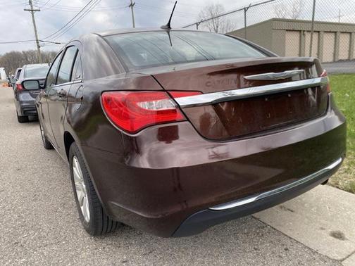 2013 Chrysler 200 Touring