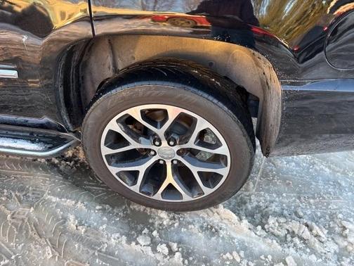 2011 Cadillac Escalade Luxury