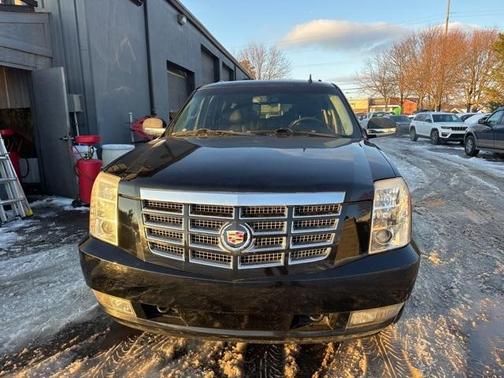 2011 Cadillac Escalade Luxury
