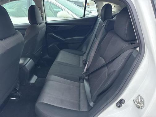 2018 Subaru Impreza 2.0i Premium