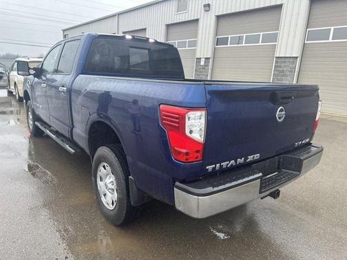 2017 Nissan Titan XD SV