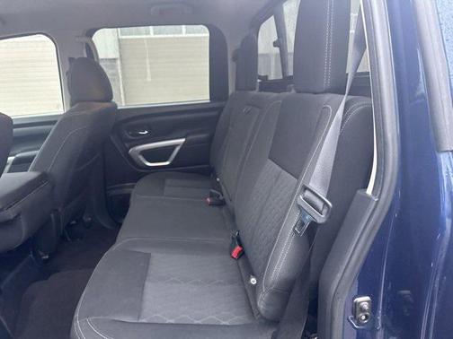 2017 Nissan Titan XD SV