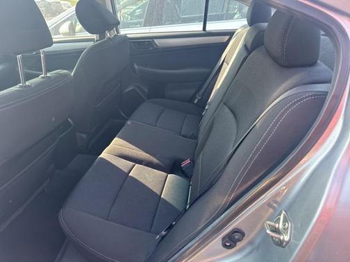 2019 Subaru Legacy Base