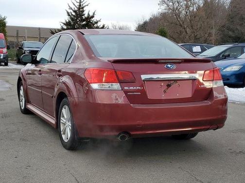 2010 Subaru Legacy 2.5i