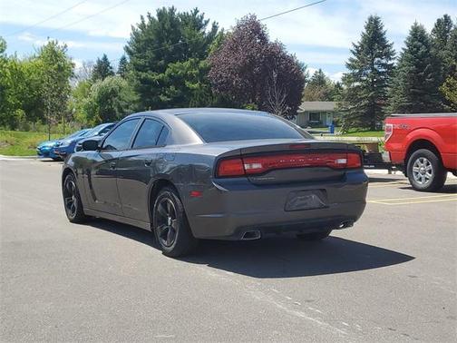 2013 Dodge Charger SE
