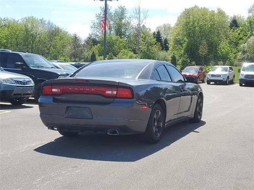 2013 Dodge Charger SE