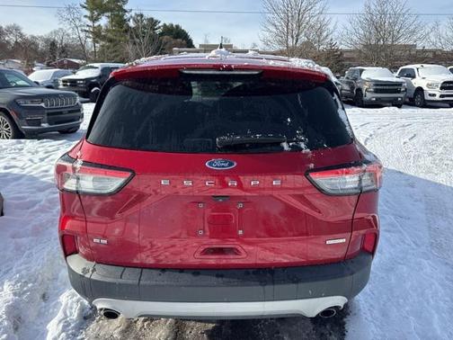 2020 Ford Escape SE