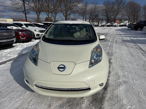 2011 Nissan Leaf SL