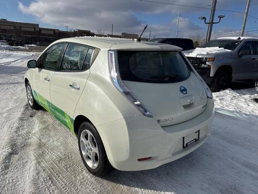 2011 Nissan Leaf SL