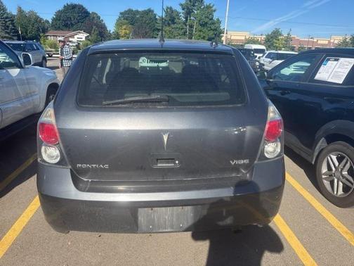 2010 Pontiac Vibe Base