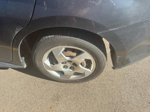2010 Pontiac Vibe Base