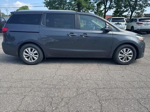 2017 Kia Sedona LX