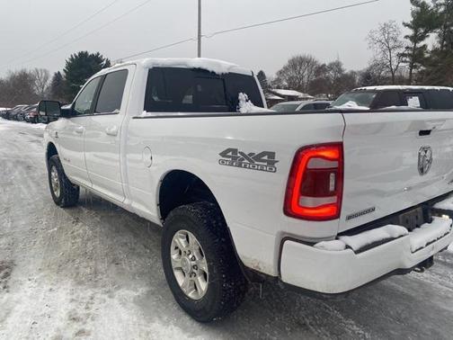 2021 RAM 2500 Big Horn Crew Cab 4x4 6'4' Box