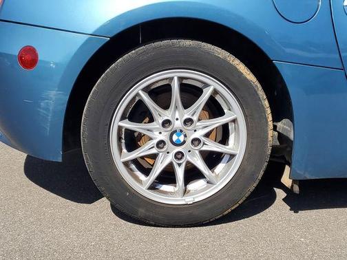 2003 BMW Z4 2.5i Roadster