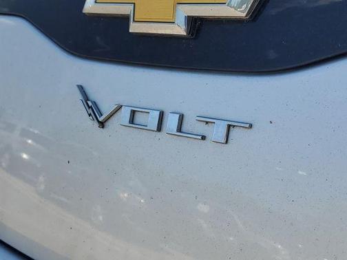 Silver Ice Metallic 2018 Chevrolet Volt LT