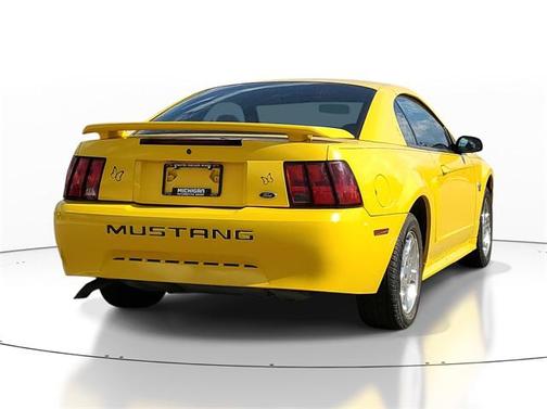 2004 Ford Mustang Base