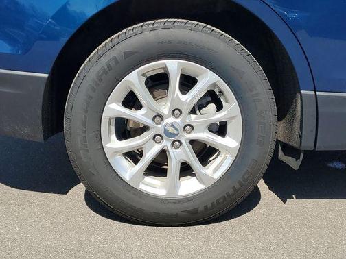 Pacific Blue Metallic 2021 Chevrolet Equinox 1LT