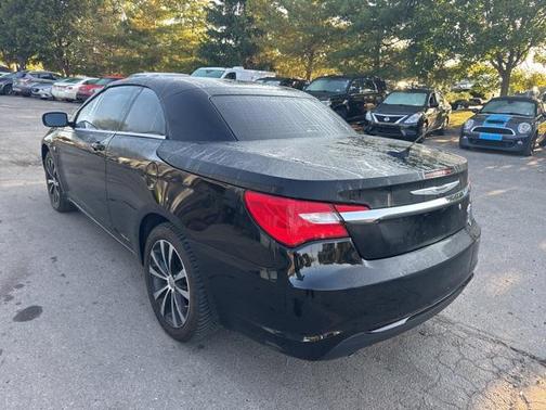 2013 Chrysler 200 S