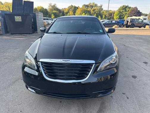 2013 Chrysler 200 S