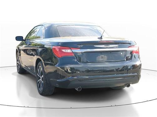 2013 Chrysler 200 S