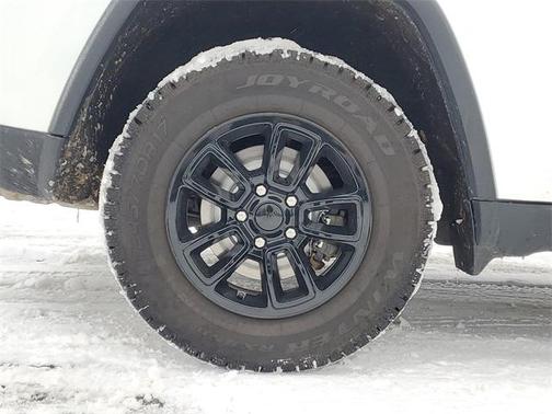 2020 Jeep Grand Cherokee Laredo