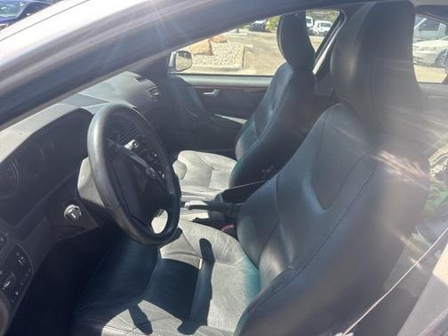 2004 Volvo S60 2.4T