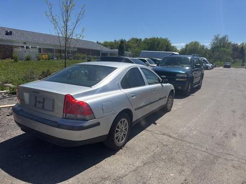2004 Volvo S60 2.4T
