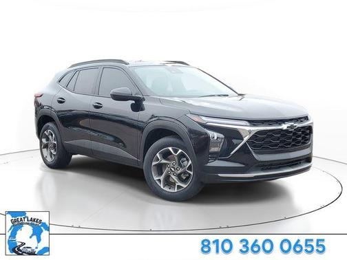 Mosaic Black Metallic 2024 Chevrolet Trax LT