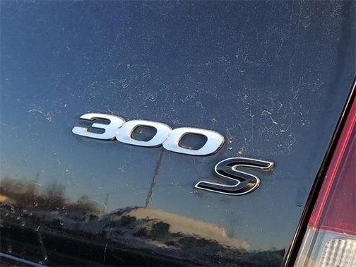 2018 Chrysler 300 S