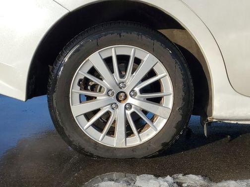 2018 Subaru Impreza 2.0i Premium