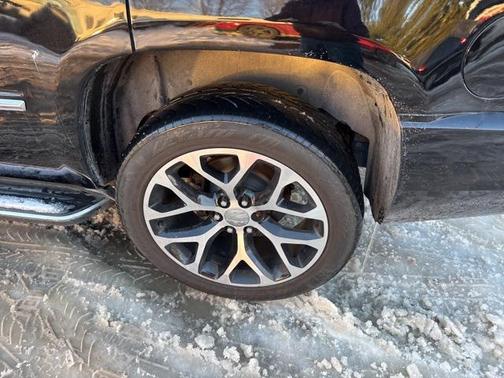 2011 Cadillac Escalade Luxury