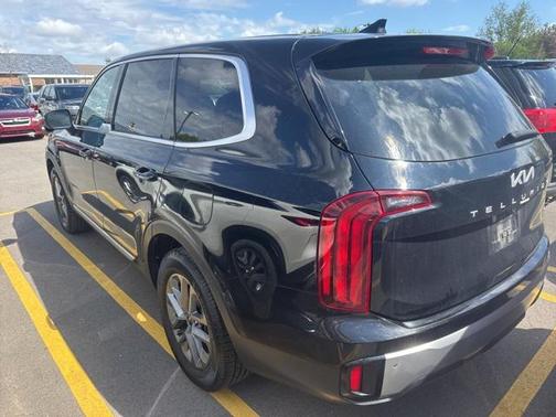 2023 Kia Telluride LX