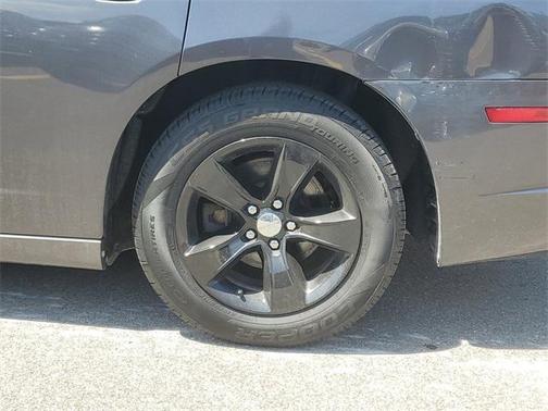 2013 Dodge Charger SE