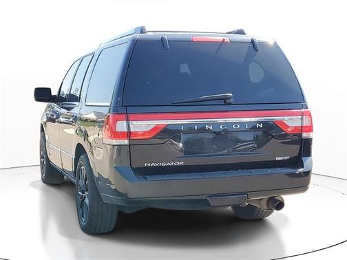 2015 Lincoln Navigator Base