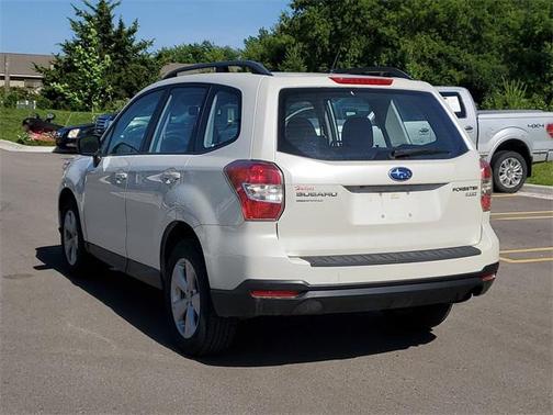 2015 Subaru Forester 2.5i