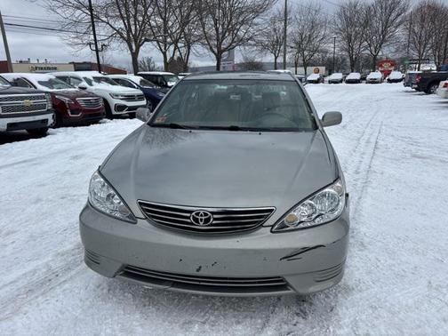 2005 Toyota Camry SE