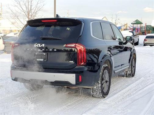 2023 Kia Telluride LX