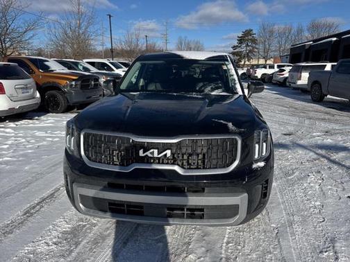 2023 Kia Telluride LX
