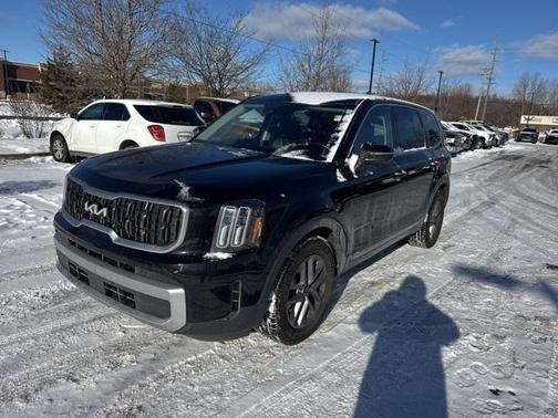 2023 Kia Telluride LX