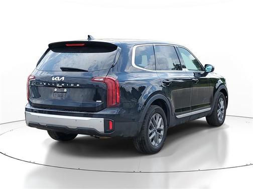 2023 Kia Telluride LX