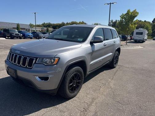 2020 Jeep Grand Cherokee Laredo