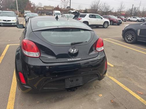 2013 Hyundai Veloster Base