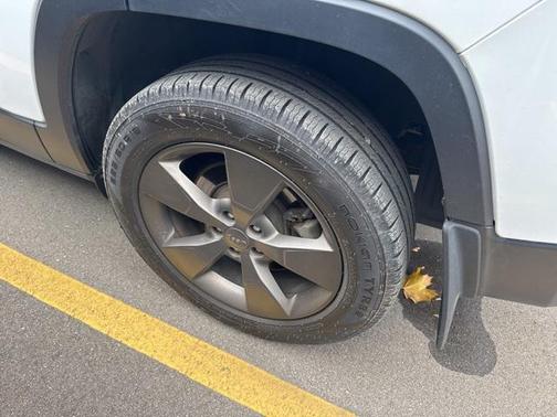 2016 Jeep Cherokee North