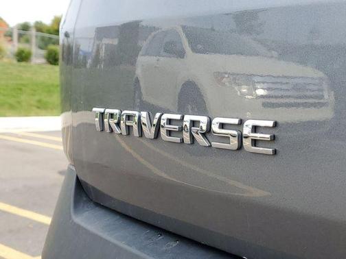 2018 Chevrolet Traverse LT Cloth