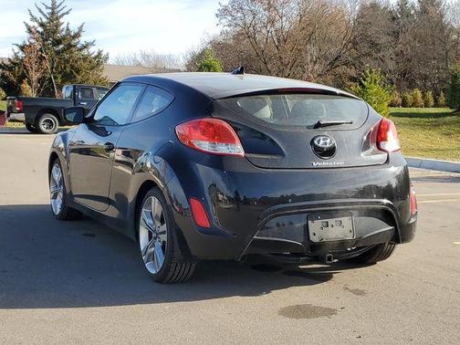 2013 Hyundai Veloster Base